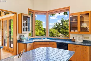 4035 SW Westdale Dr, Portland, OR 97221 - Photo 9