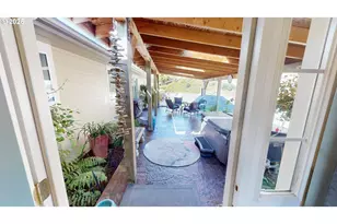 814 Paradise Ln, Brookings, OR 97415 - Photo 23