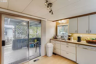 2681 SE River Rd, Hillsboro, OR 97123 - Photo 13