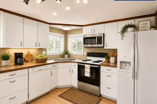 2681 SE River Rd, Hillsboro, OR 97123 - Photo 9