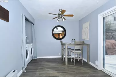 206 SW 4th St, Troutdale, OR 97060 - Photo 11