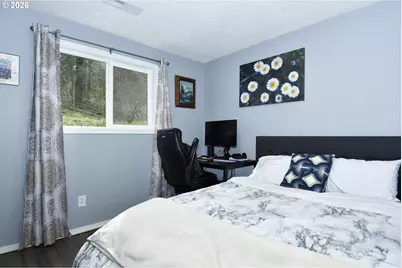 206 SW 4th St, Troutdale, OR 97060 - Photo 13