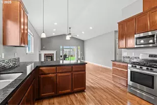 6068 NE Tuscan Loop, Albany, OR 97321 - Photo 13