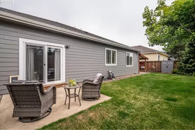 1930 Roosevelt St, North Bend, OR 97459 - Photo 5