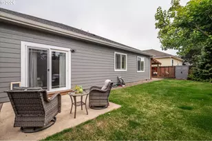 1930 Roosevelt St, North Bend, OR 97459 - Photo 5