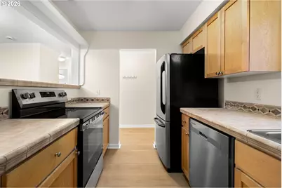 1950 NW 143rd Ave #101, Portland, OR 97229 - Photo 11
