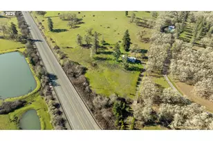 12080 N Umpqua Hwy, Roseburg, OR 97470 - Photo 33