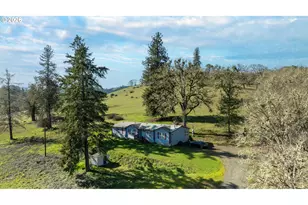 12080 N Umpqua Hwy, Roseburg, OR 97470 - Photo 31