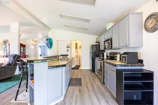 12080 N Umpqua Hwy, Roseburg, OR 97470 - Photo 13