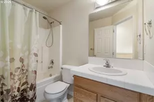 12596 SE Maplewood Ct, Milwaukie, OR 97222 - Photo 29