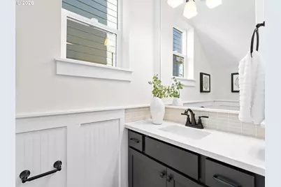 7466 N Polk Ave, Portland, OR 97203 - Photo 7