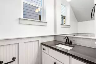 7466 N Polk Ave, Portland, OR 97203 - Photo 17
