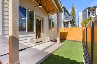 7466 N Polk Ave, Portland, OR 97203 - Photo 21