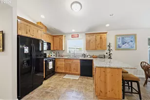 1824 SE 26th Pl, Albany, OR 97322 - Photo 7