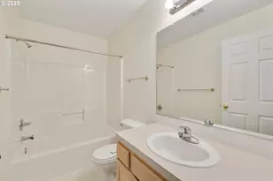 39302 Stratford Pl, Sandy, OR 97055 - Photo 9