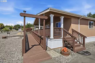2990 Knott Terrace, Coos Bay, OR 97420 - Photo 29