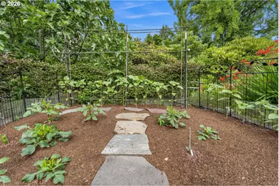 2524 SW 17th Ave, Portland, OR 97201 - Photo 43