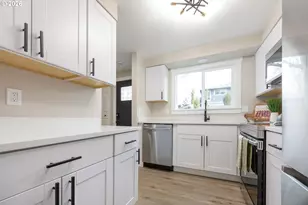 4921 SW 59th Ave, Portland, OR 97221 - Photo 7