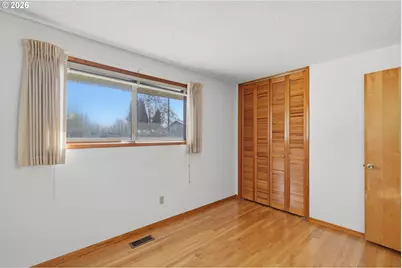 2114 SE 148th Pl, Portland, OR 97233 - Photo 11