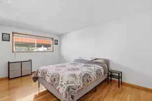 2114 SE 148th Pl, Portland, OR 97233 - Photo 9