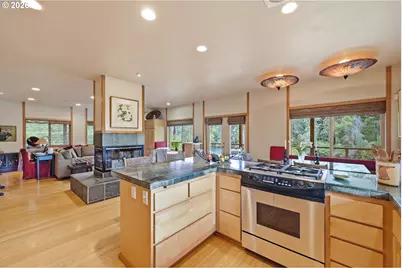 46151 Goodpasture Rd, Vida, OR 97488 - Photo 17