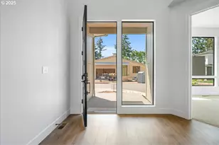 10710 SE 13th Cir, Vancouver, WA 98664 - Photo 3