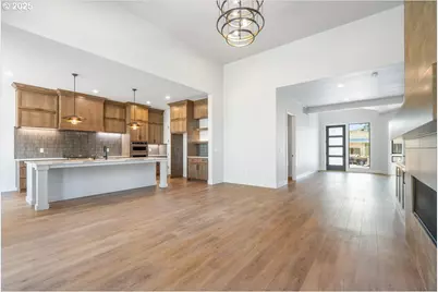 10710 SE 13th Cir, Vancouver, WA 98664 - Photo 9