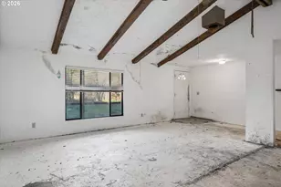 89435 Fields Rd, Elmira, OR 97437 - Photo 9