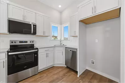1425 2nd St, Columbia City, OR 97018 - Photo 7