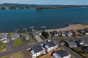 1425 2nd St, Columbia City, OR 97018 - Photo 27