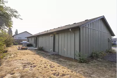 3716 E St, Springfield, OR 97478 - Photo 15