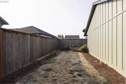 3716 E St, Springfield, OR 97478 - Photo 19