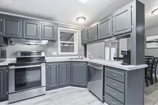 13517 SE Pardee Dr, Portland, OR 97236 - Photo 17