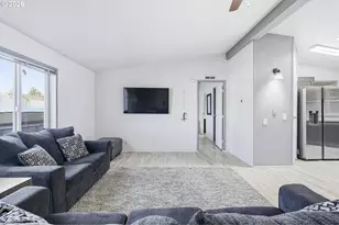 13517 SE Pardee Dr, Portland, OR 97236 - Photo 7