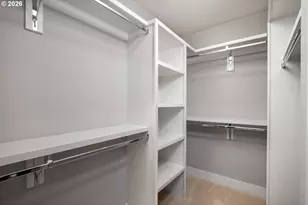10415 SW 46th Pl, Portland, OR 97219 - Photo 17