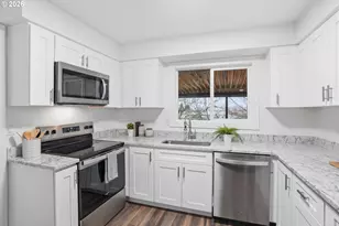 17745 NE Wasco St, Portland, OR 97230 - Photo 25