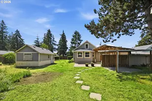 8327 SE Clatsop St, Portland, OR 97266 - Photo 31