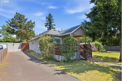 8327 SE Clatsop St, Portland, OR 97266 - Photo 3