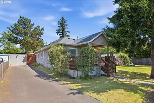 8327 SE Clatsop St, Portland, OR 97266 - Photo 3
