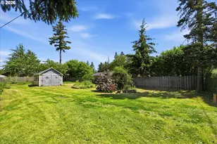 8327 SE Clatsop St, Portland, OR 97266 - Photo 29