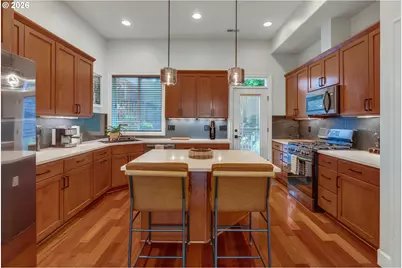 8229 N Edison St, Portland, OR 97203 - Photo 11