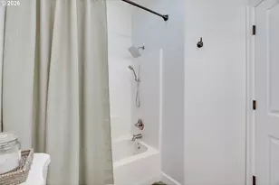 8229 N Edison St, Portland, OR 97203 - Photo 27