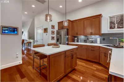 8229 N Edison St, Portland, OR 97203 - Photo 13
