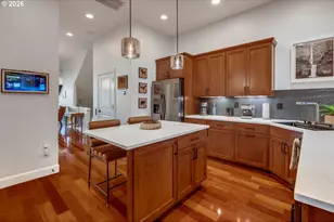 8229 N Edison St, Portland, OR 97203 - Photo 13