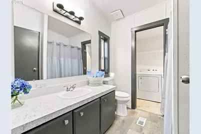 15768 SE Powell Blvd #37, Portland, OR 97236 - Photo 17