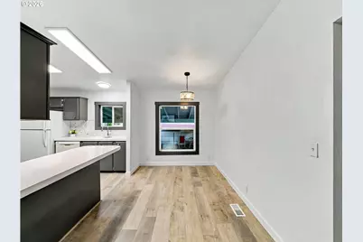15768 SE Powell Blvd #37, Portland, OR 97236 - Photo 7
