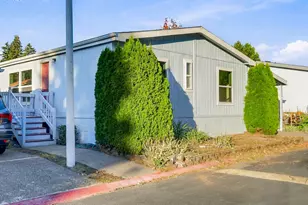 15768 SE Powell Blvd, Portland, OR 97236 - Photo 3