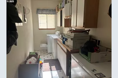 204 3rd St, La Grande, OR 97850 - Photo 5