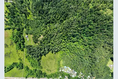 1755 NE Newton Creek Dr, Roseburg, OR 97470 - Photo 9