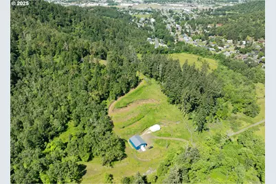 1755 NE Newton Creek Dr, Roseburg, OR 97470 - Photo 19